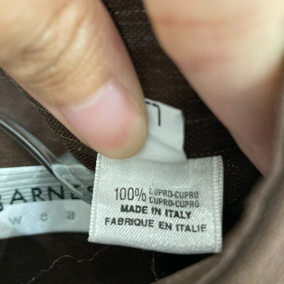 Wynne Layers size XL Brown Tan V Abstract Print V neck Relaxed Stretch Blouse - Picture 4 of 9